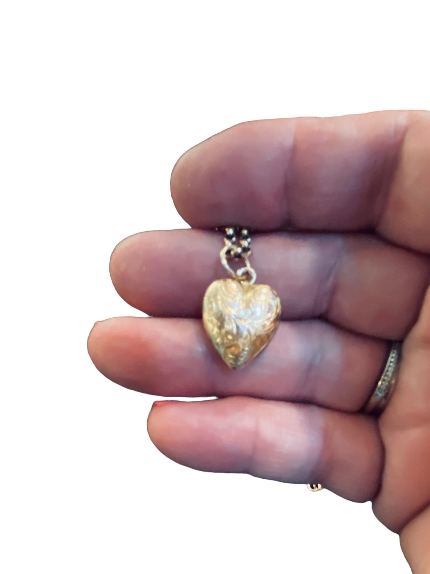 9ct Antique chain and heart necklace 18 1/2 inches long