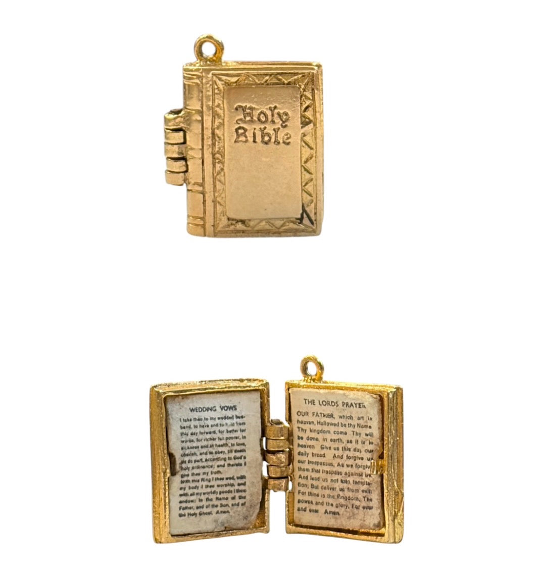 9ct vintage bible charm opening with wedding vows and the lords prayer 3.4g circa 1970