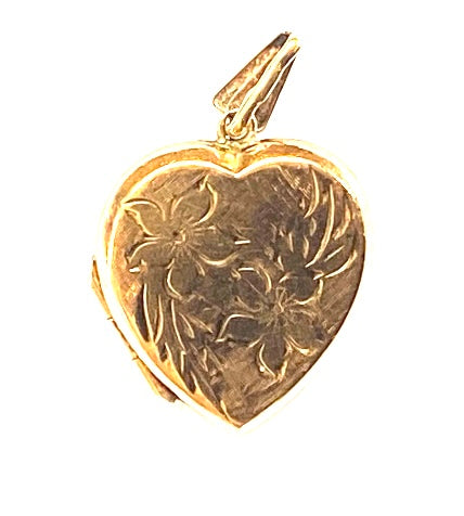 9ct vintage heart locket with pansies , 'pense a moi' think of me circa 1970