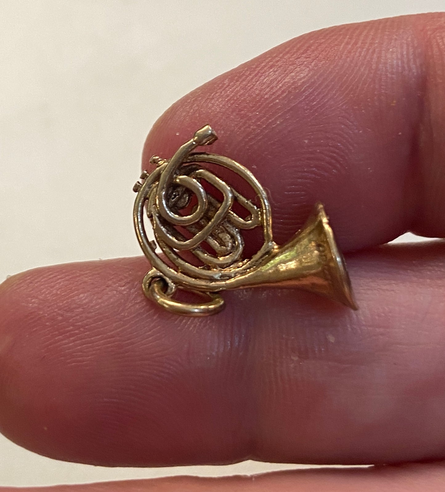 9ct vintage horn charm circa 1959.
