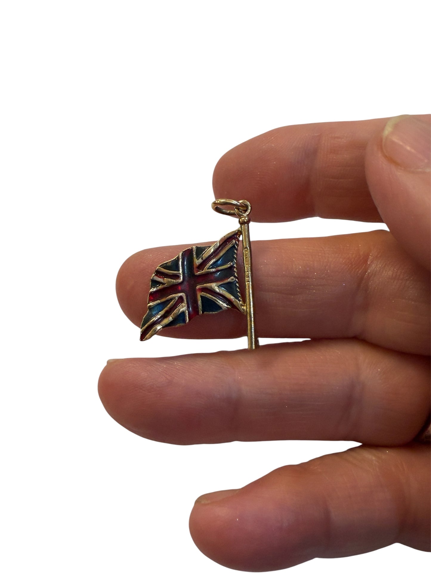 9ct vintage union jack flag circa 1975. enamelled 2.4g