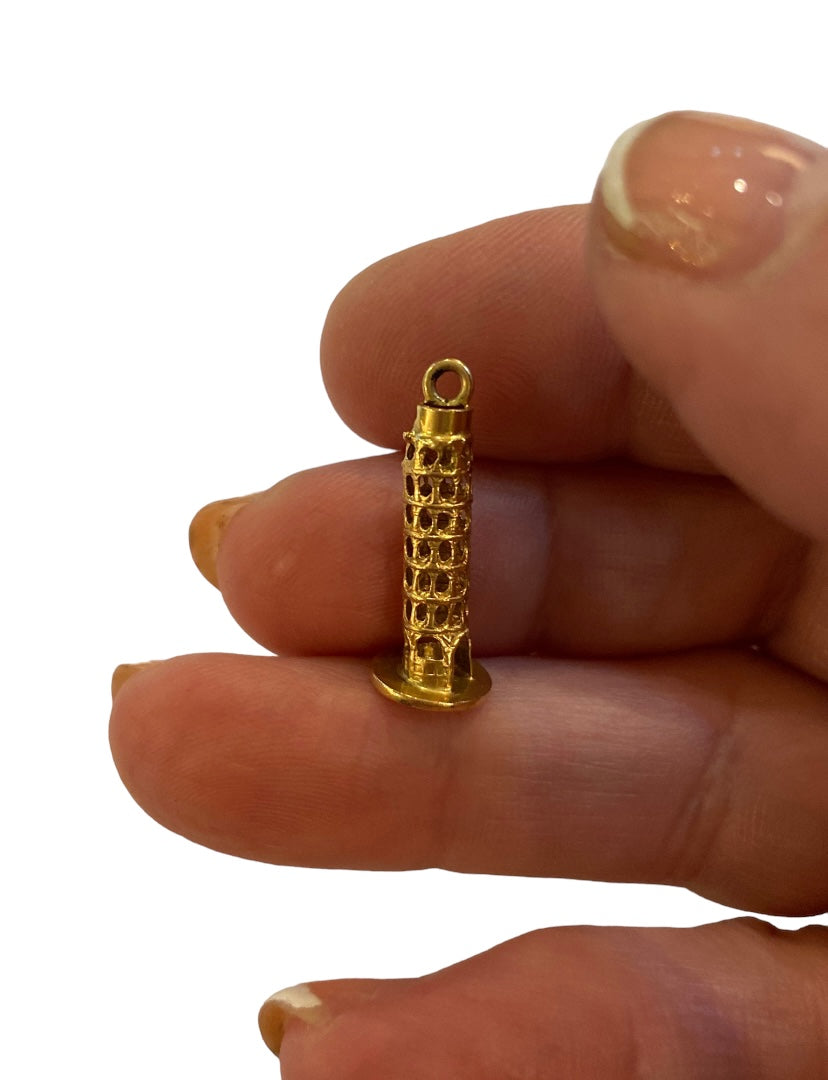 18ct 750 vintage leaning tower of Pisa charm / pendant
