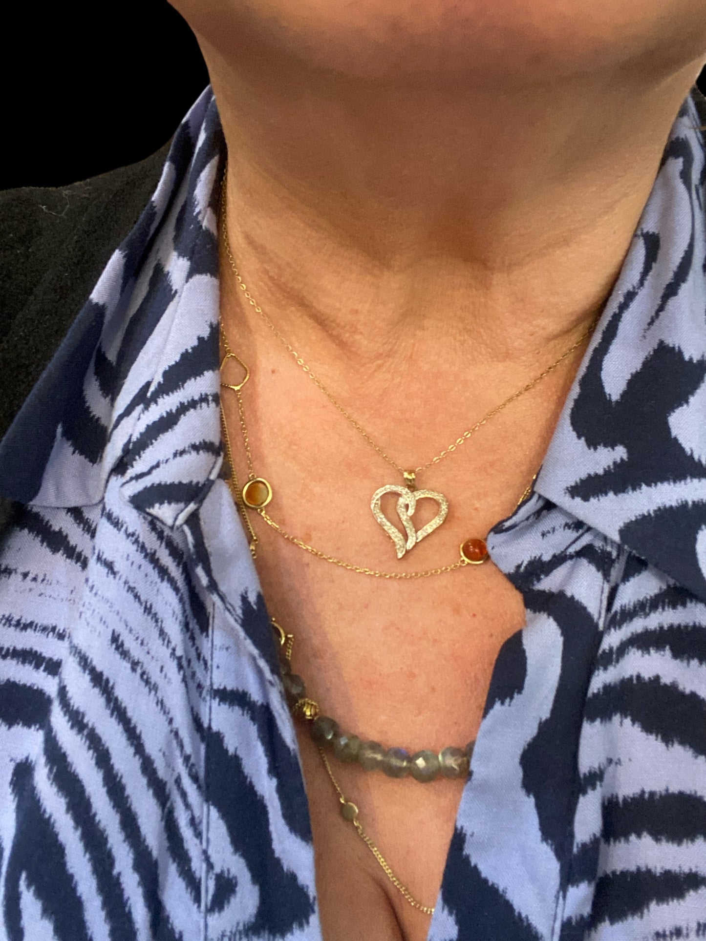 9ct vintage / pre owned double heart diamond pendant and 16 inch chain