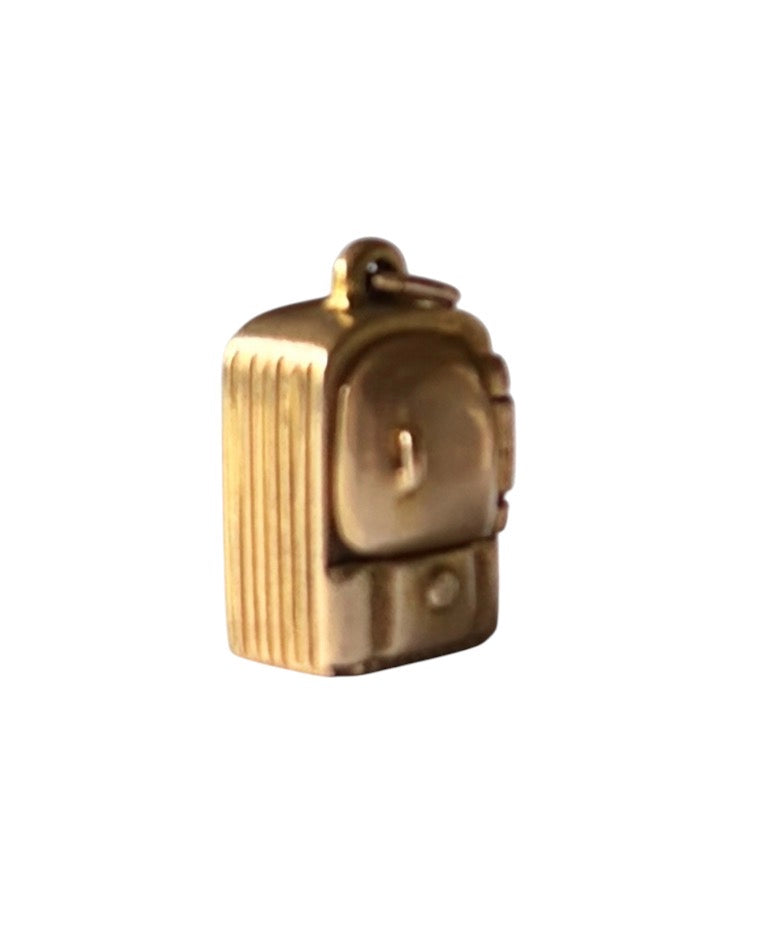 9ct vintage fridge charm / opening fridge charm 2.85