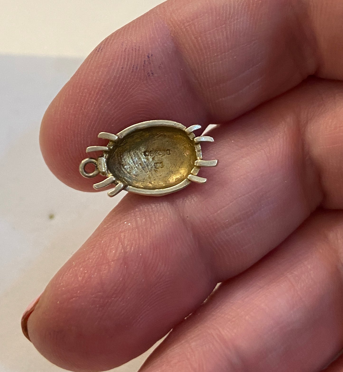 9ct vintage ladybird charm / pendant
