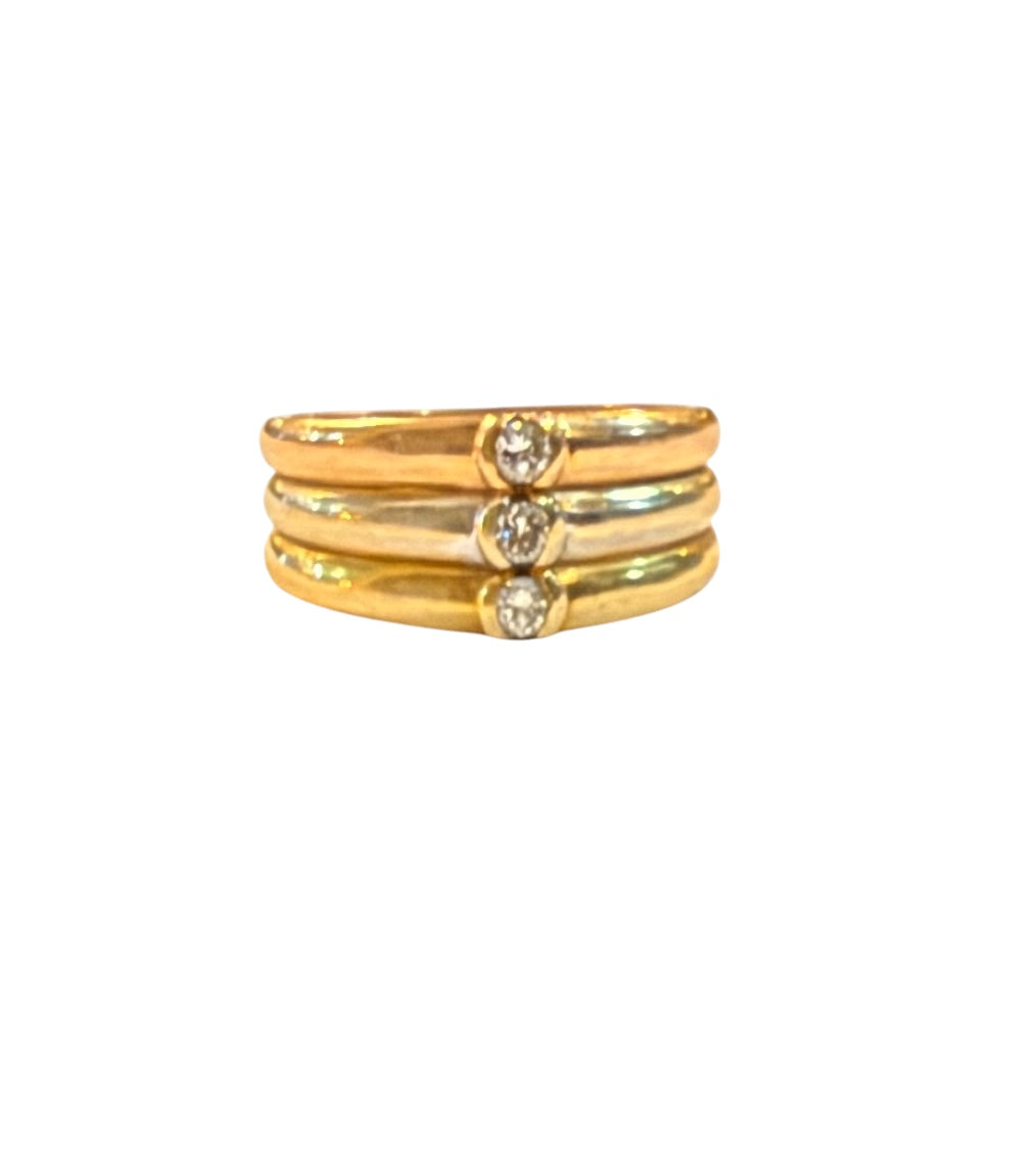 18ct vintage french ring, three colour gold and diamond. ring size M 1/2