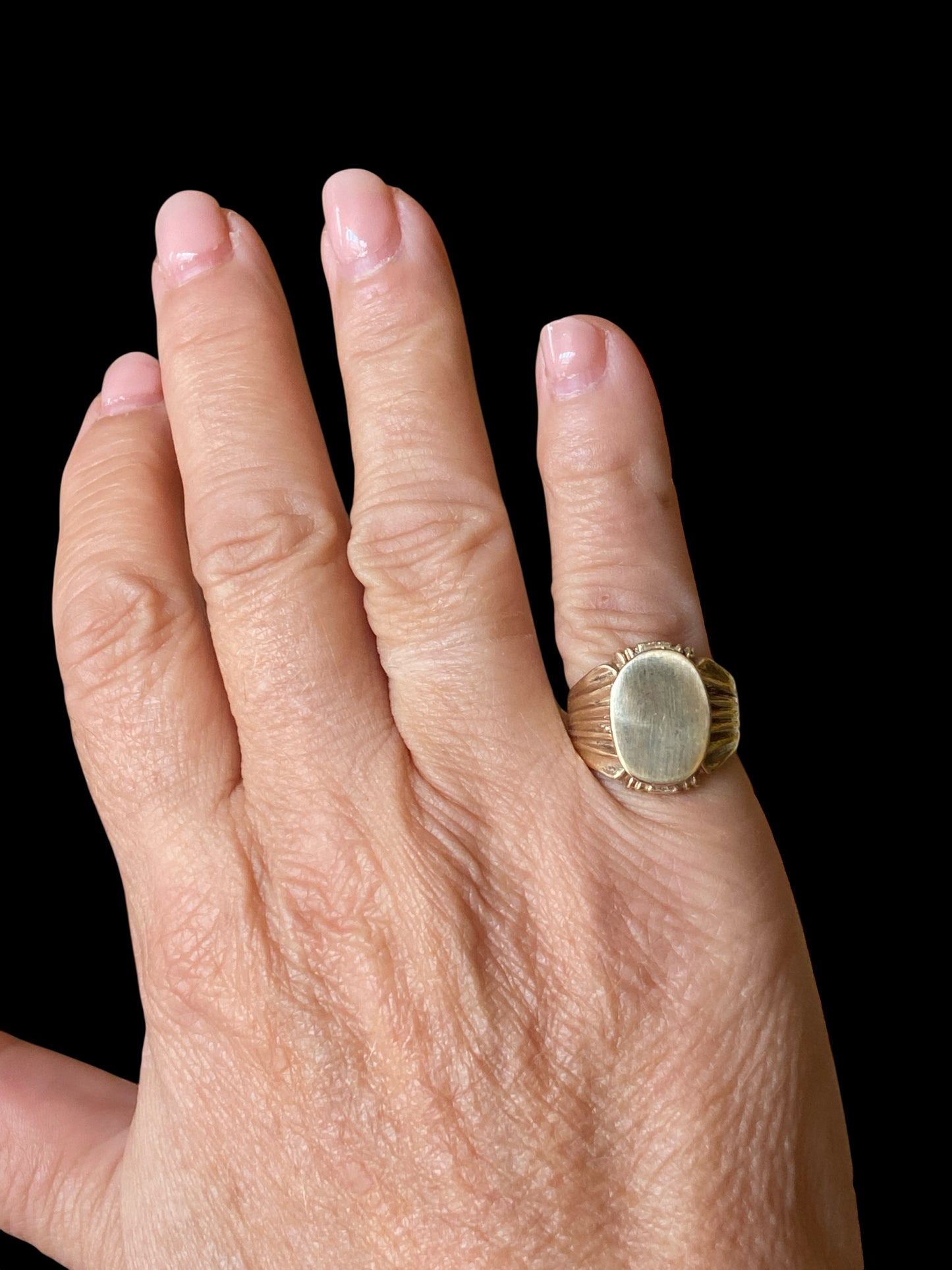 9ct vintage signet ring . unisex size M 1/2 circa 1989