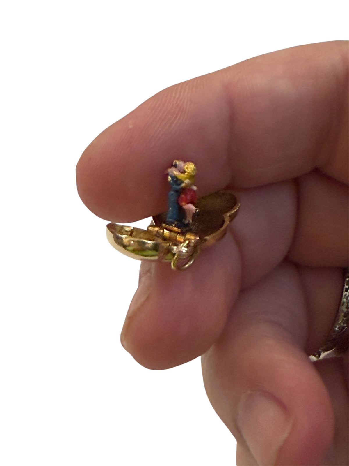 9ct vintage heart charm with couple embracing inside circa 1986 3.3g by ppld