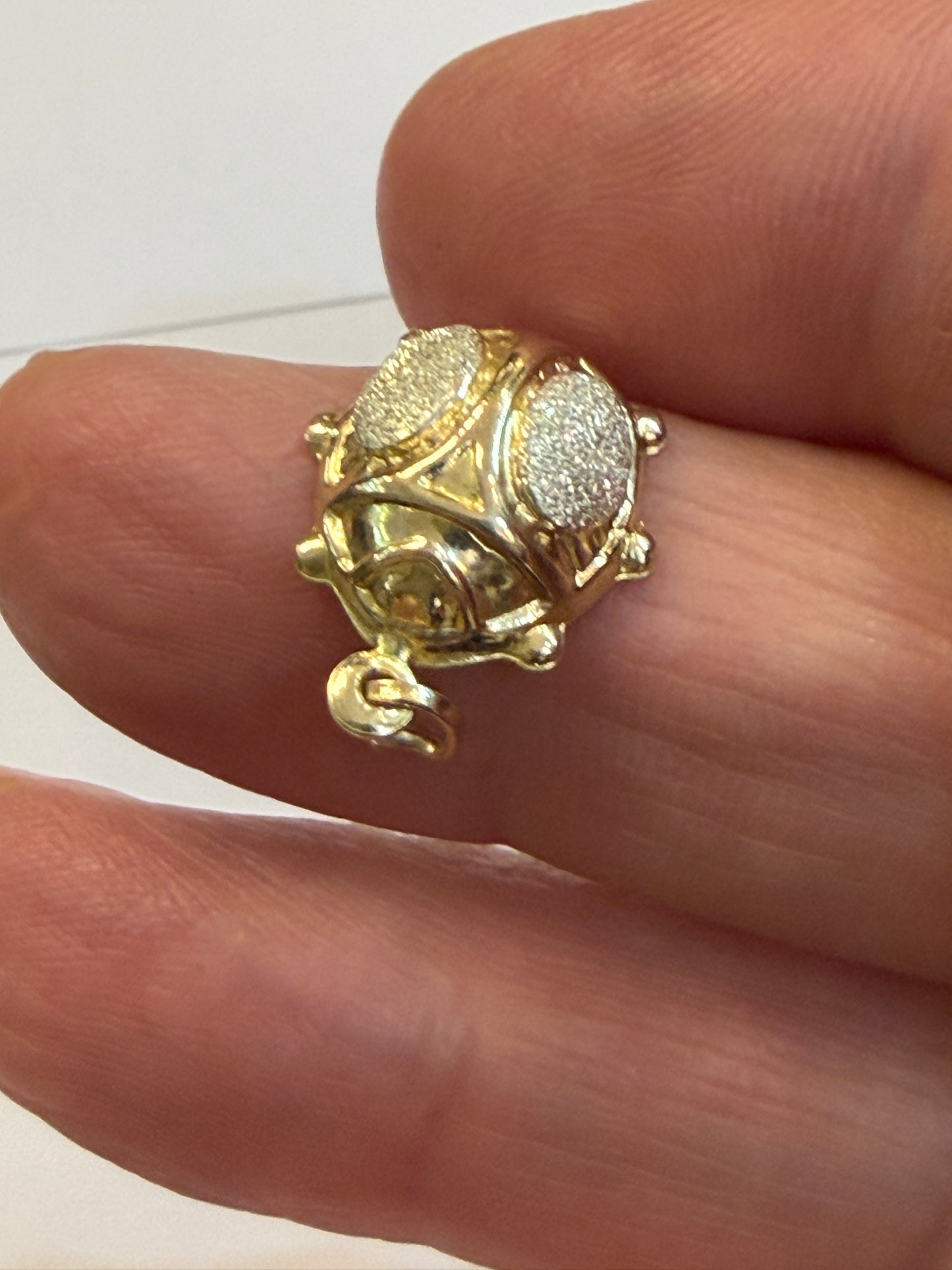 9ct vintage / preowned ladybird charm , hollow, yellow gold