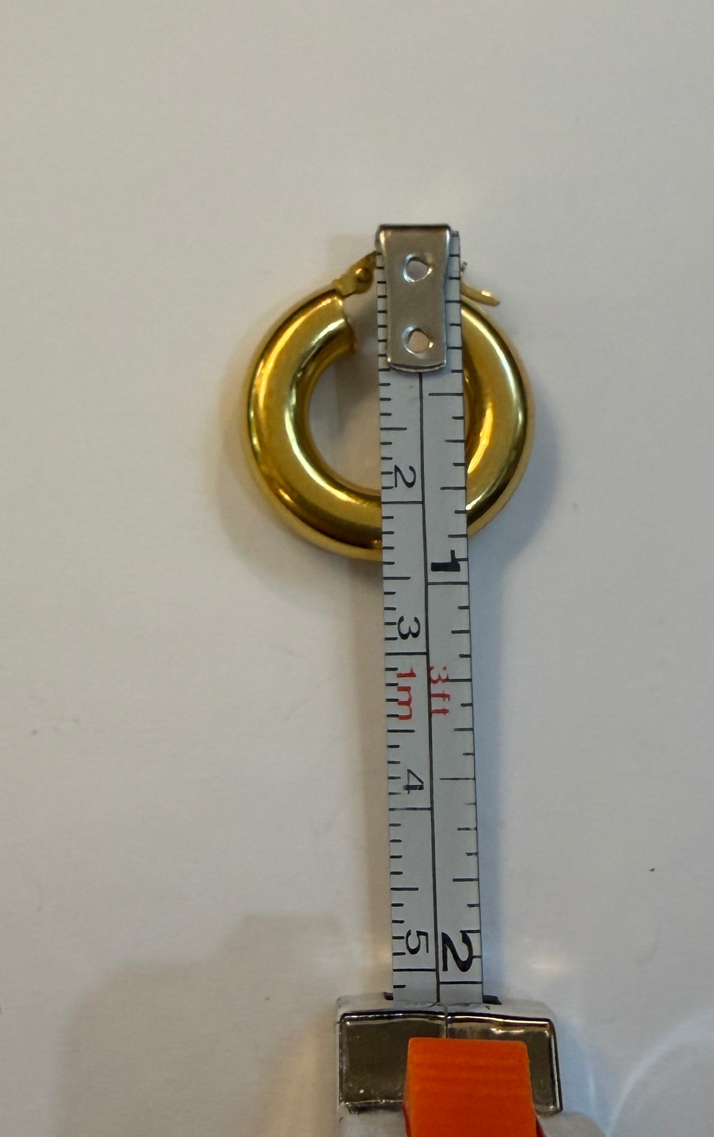 750 18ct pre owned hoop earrings 3.40g