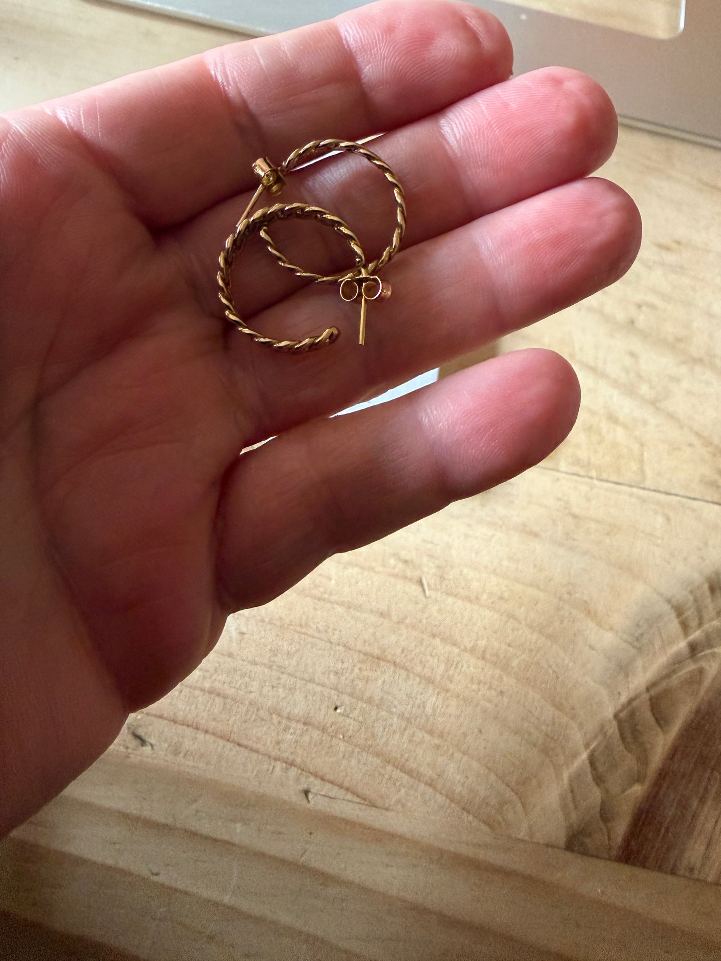 9ct vintage curb link hoop earrings 3.30g for pierced ears