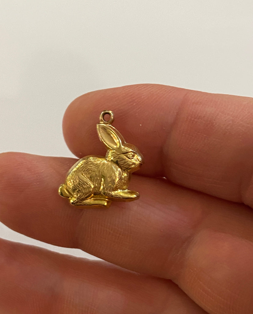 9ct rabbit charm gold easter bunny