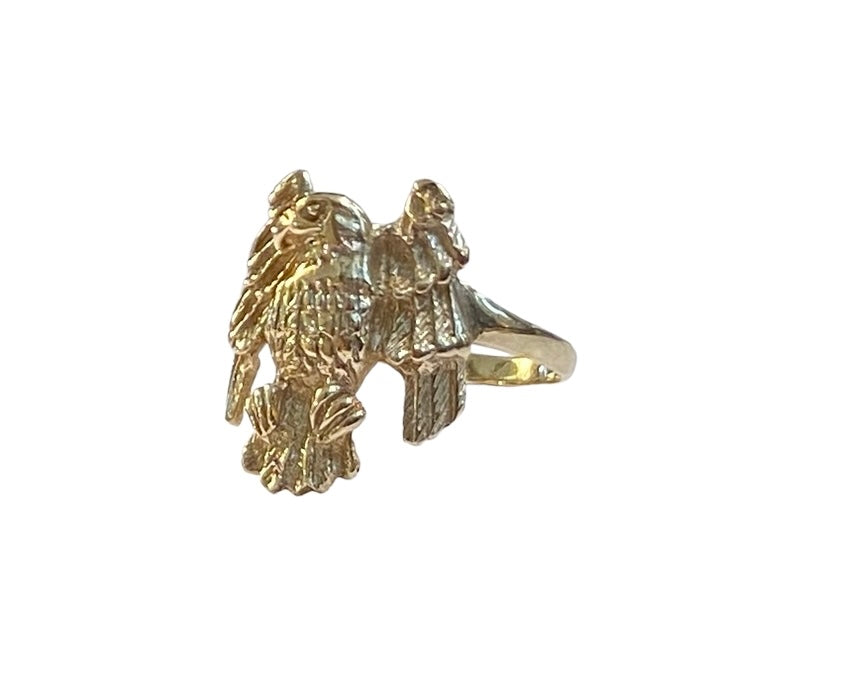 9ct pre owned / vintage large eagle ring size Z