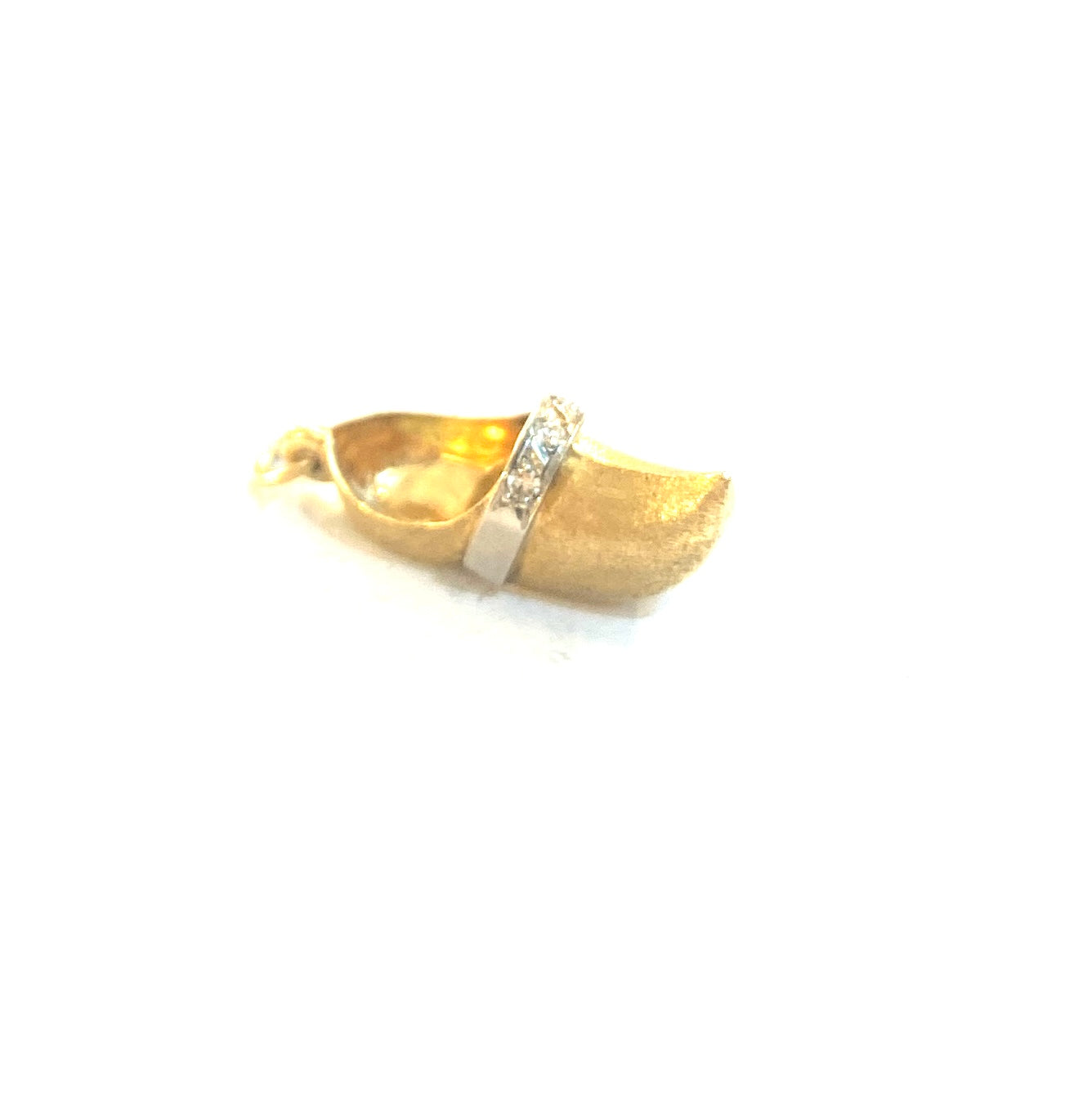 14ct 585 clog charm with diamonds