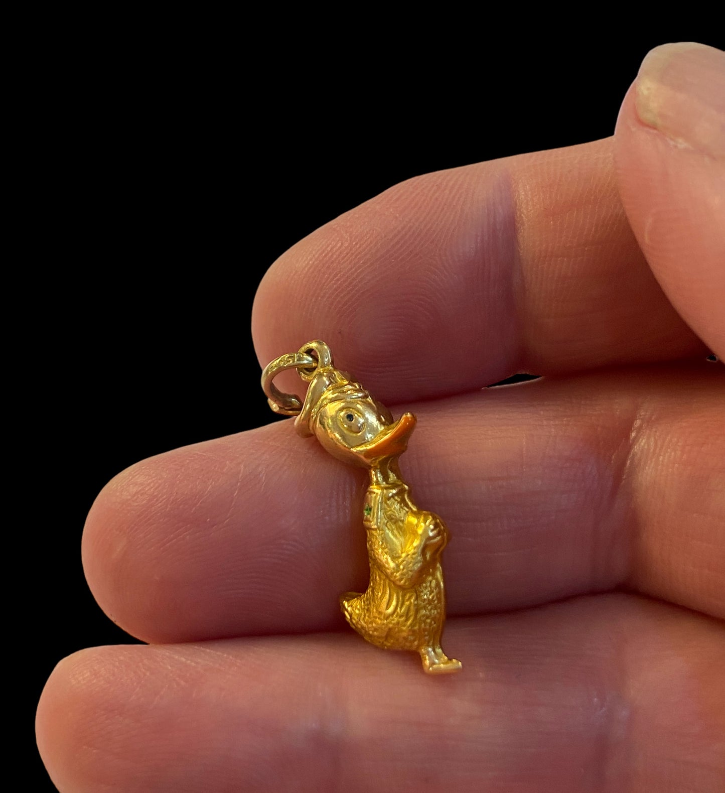 18ct 750 gold cartoon sailor duck charm /pendant 2.0g