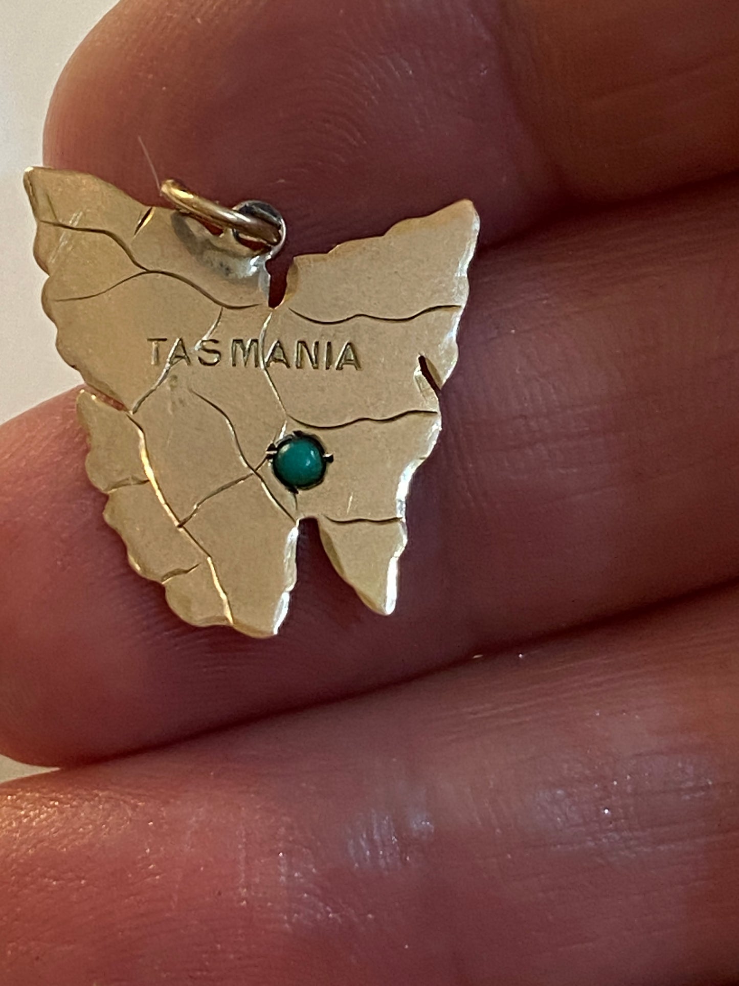 9ct vintage map of Tasmania charm with turquoise bead.