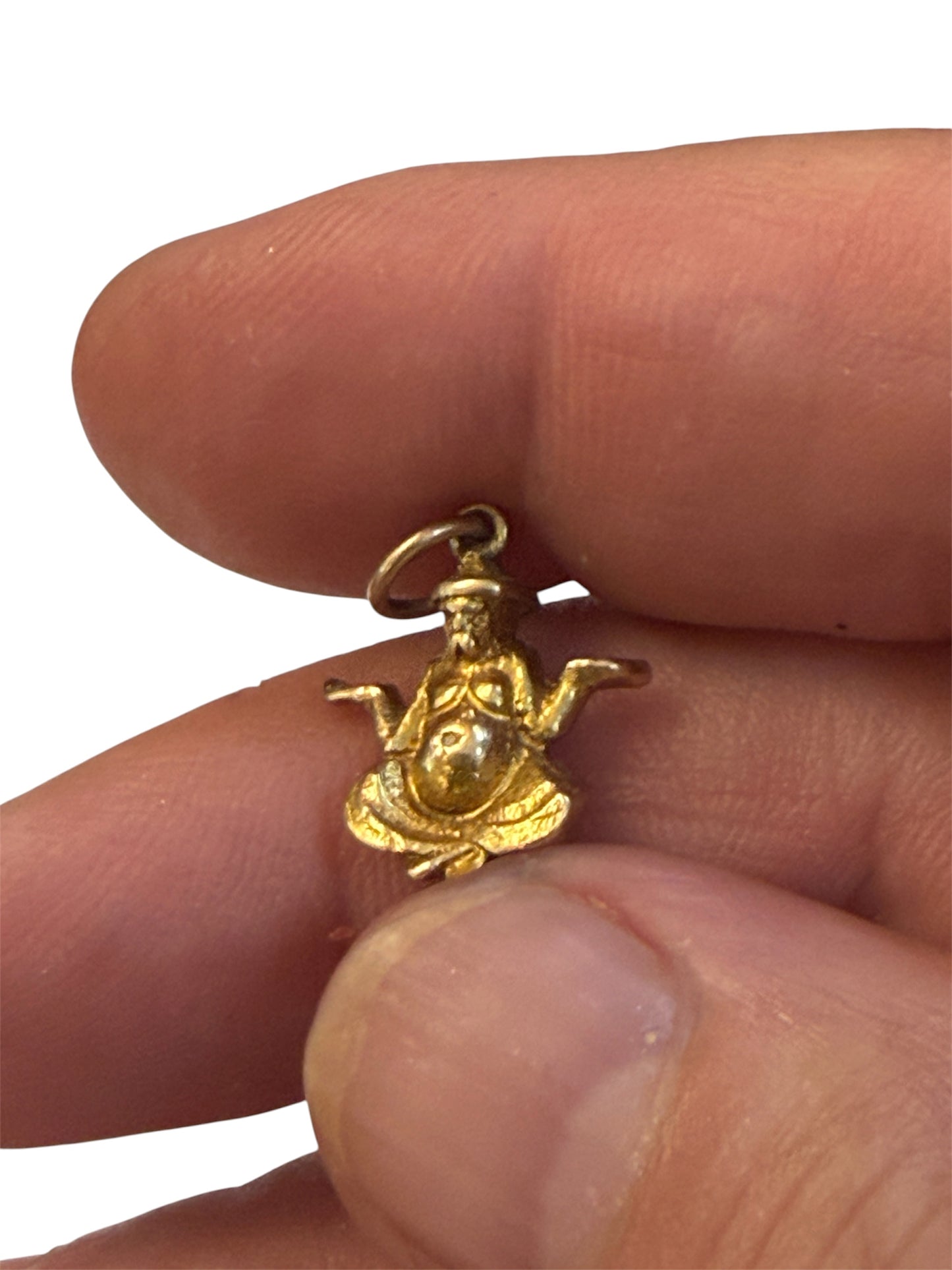 9ct vintage buddha charm in Mudra position, 2.4g 3D