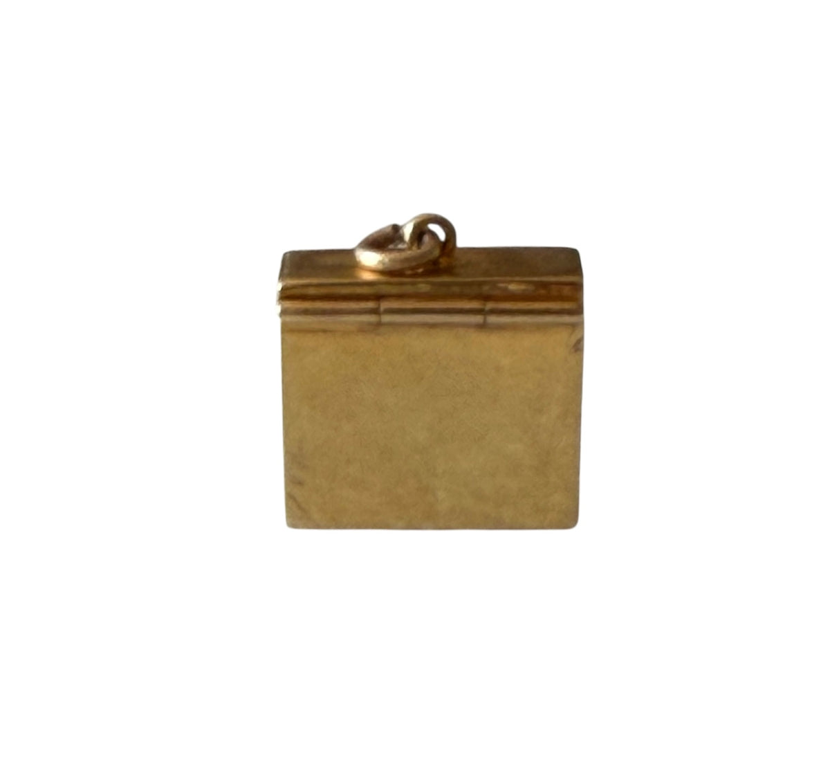 9ct vintage cigerette box charm, opening, circa 1961 London. 3.5g