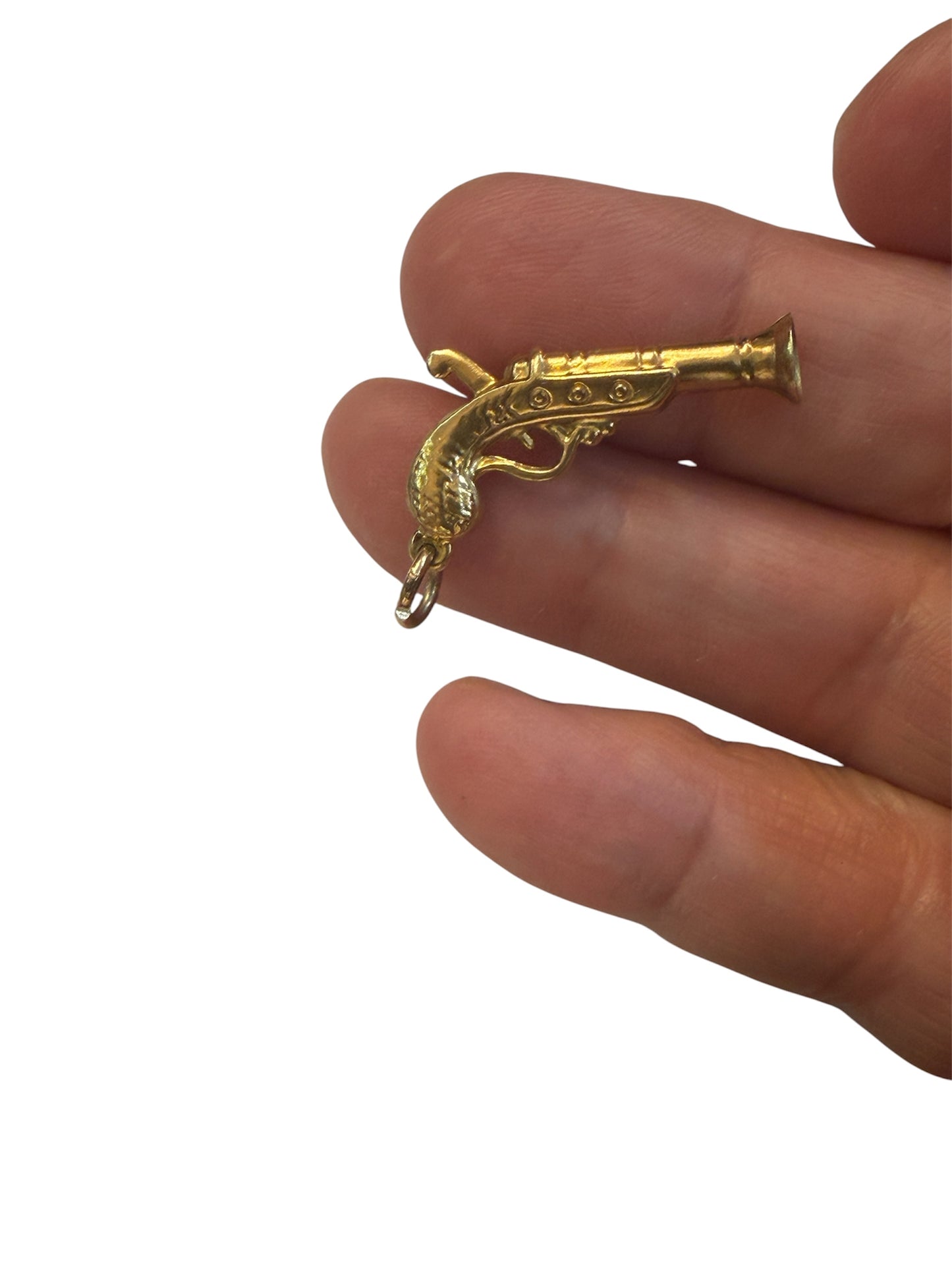 9ct vintage flintlock charm / pendant maker FM 1.02g