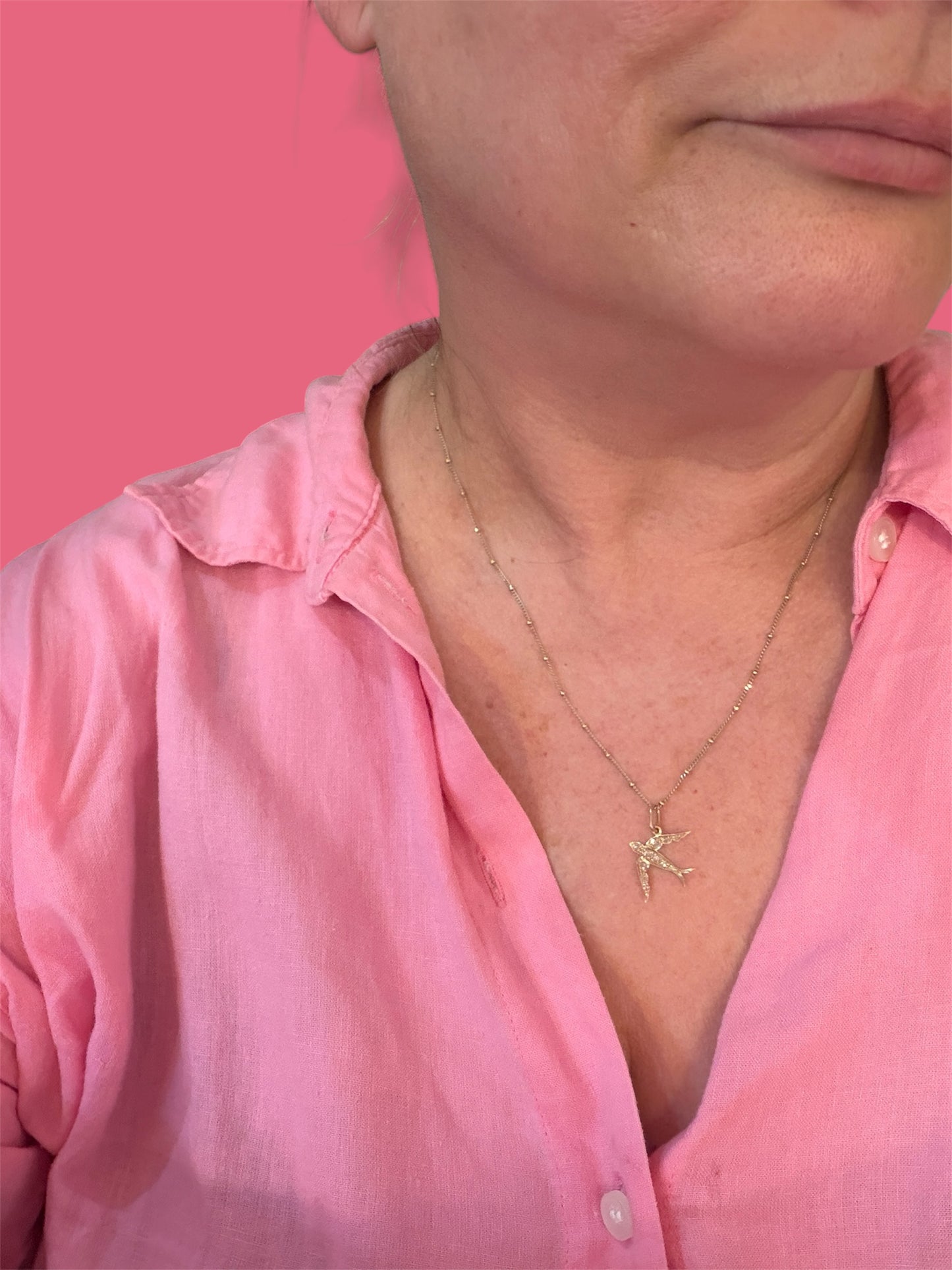 9ct vintage - preowned swallow / dove charm-pendant with rose cut diamonds.