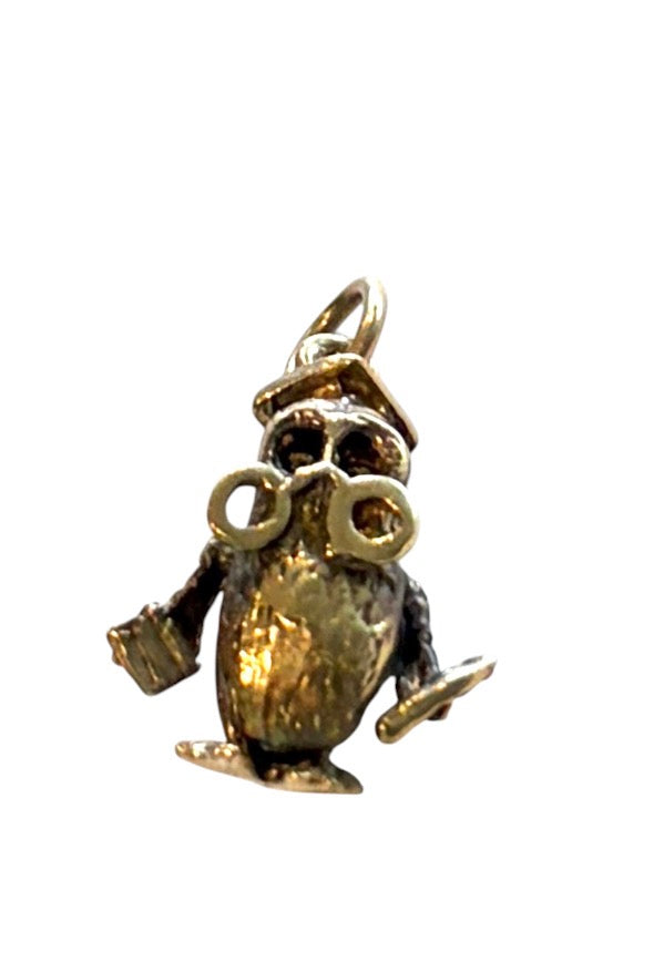 9ct vintage wise owl charm, articulated charm circa 2.99