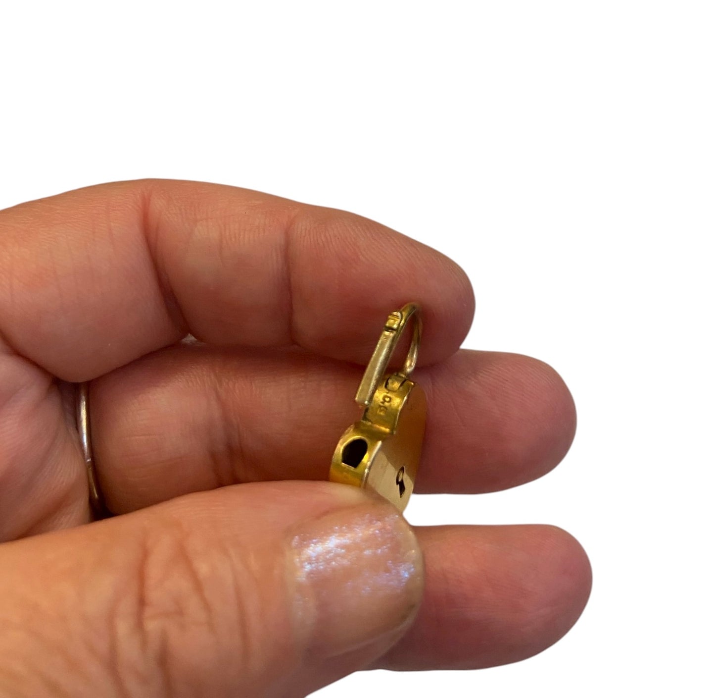 9ct Antique yellow gold padlock charm circa 1899