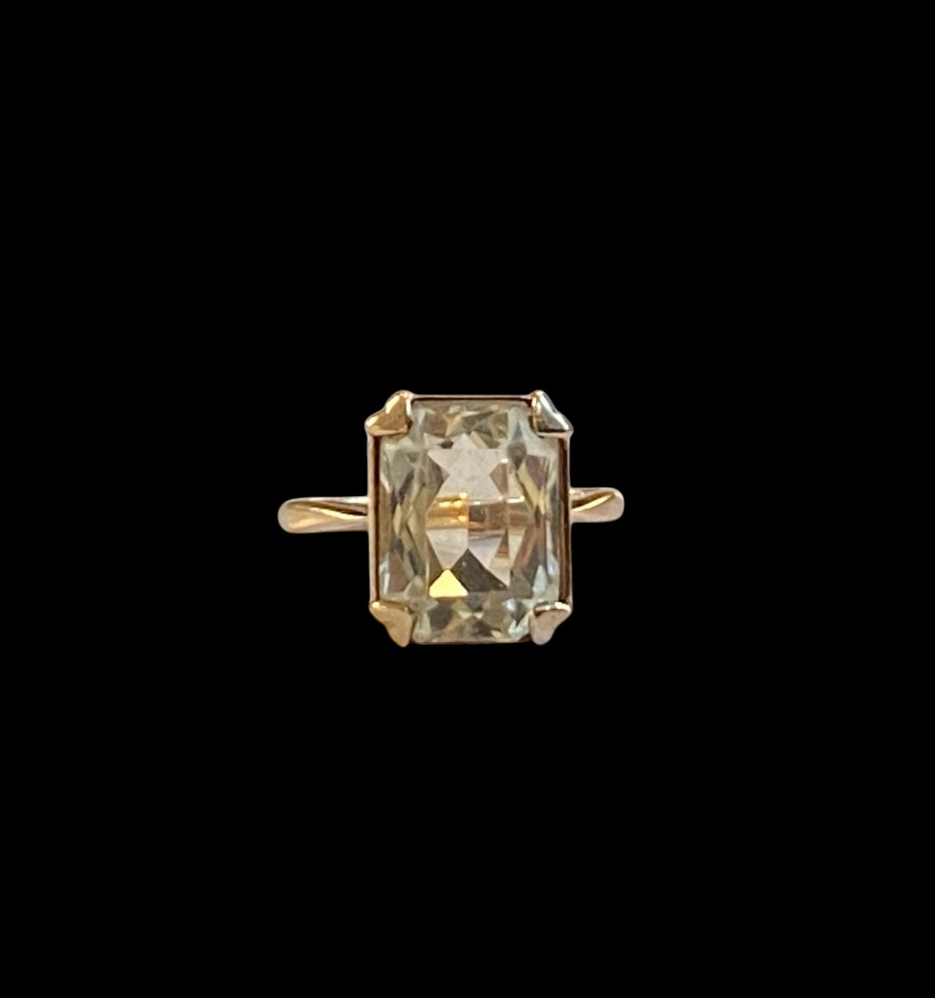 9ct vintage quartz cocktail ring . size N