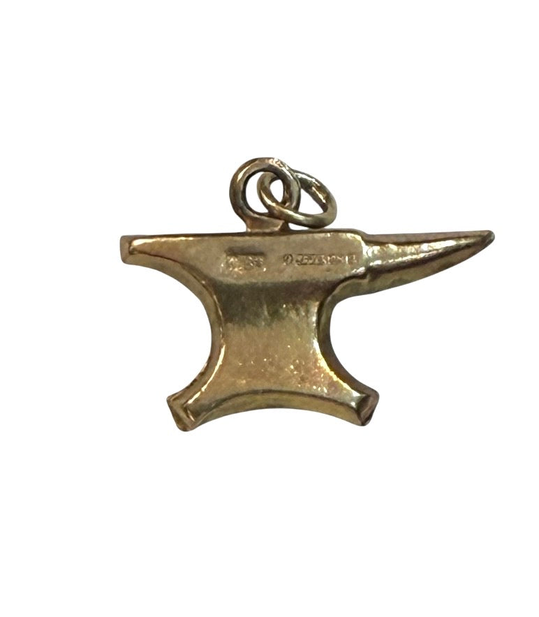9ct vintage greta green anvil charm  circa 1965 0.55g