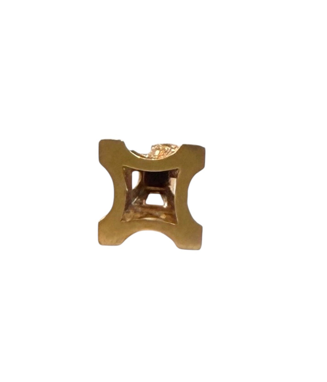 9ct vintage Eiffel tower charm /pendant 1.0g