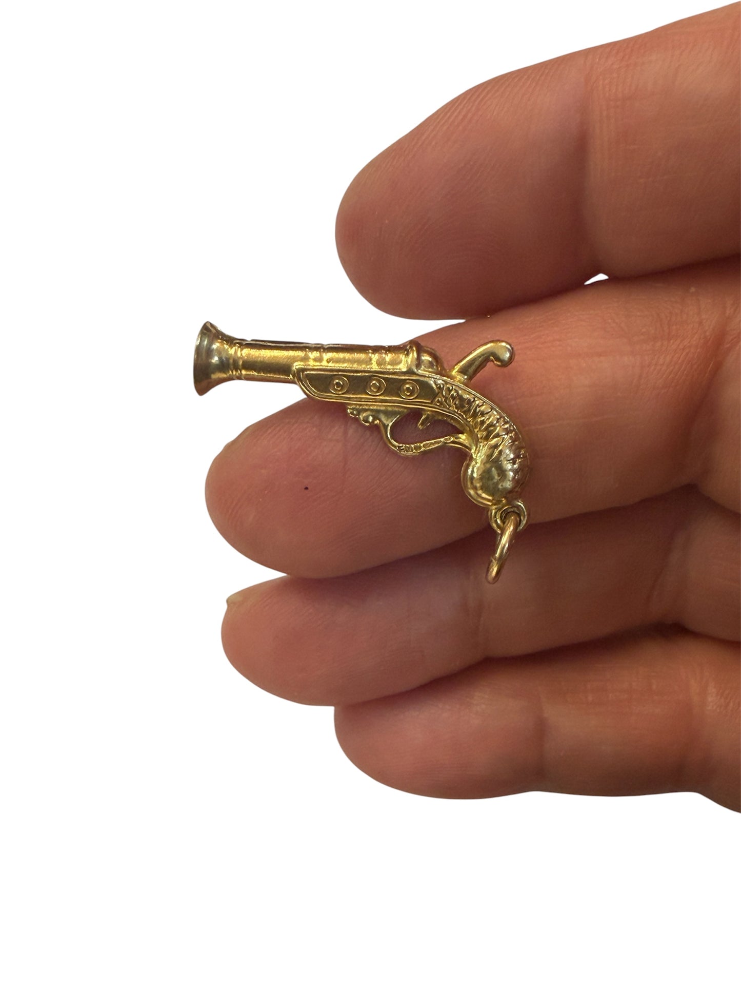9ct vintage flintlock charm / pendant maker FM 1.02g