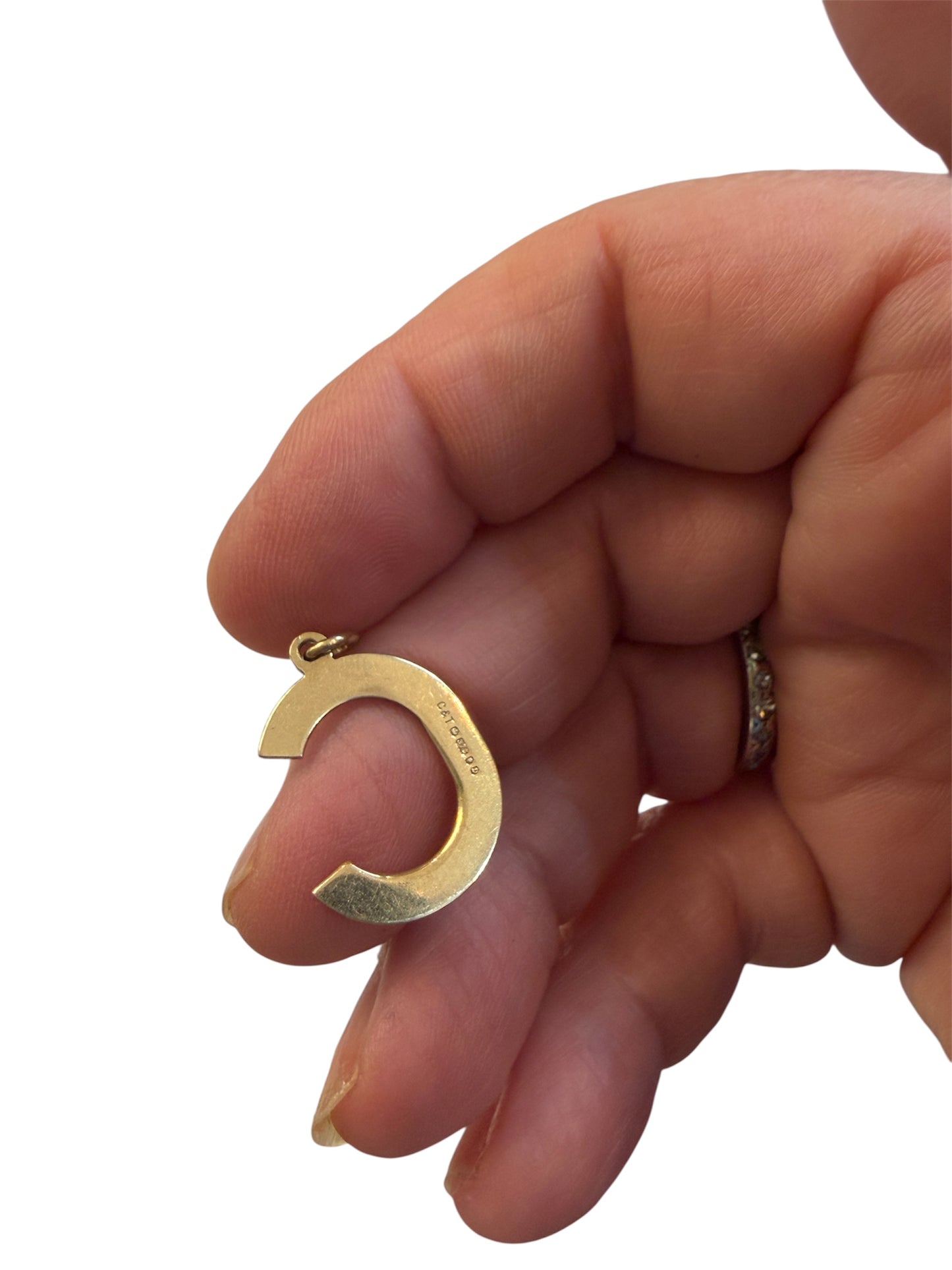 9ct vintage C initial charm / pendant circa 1978
