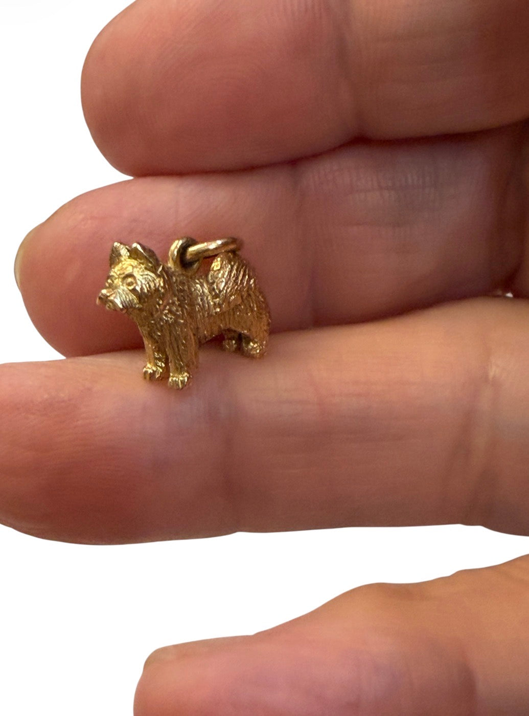 9ct vintage chow chow dog charm circa 1959 3.0g