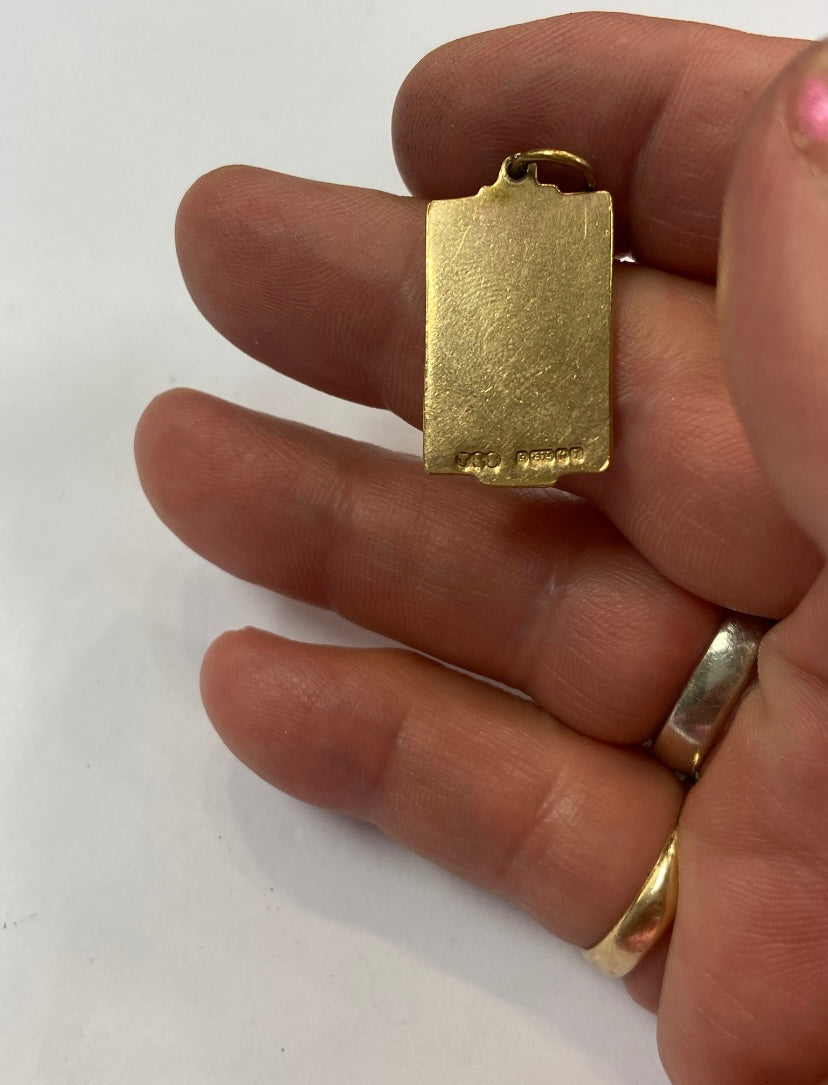9ct 375 vintage gold rectangular St christopher pendant / charm circa 1968 4.3g