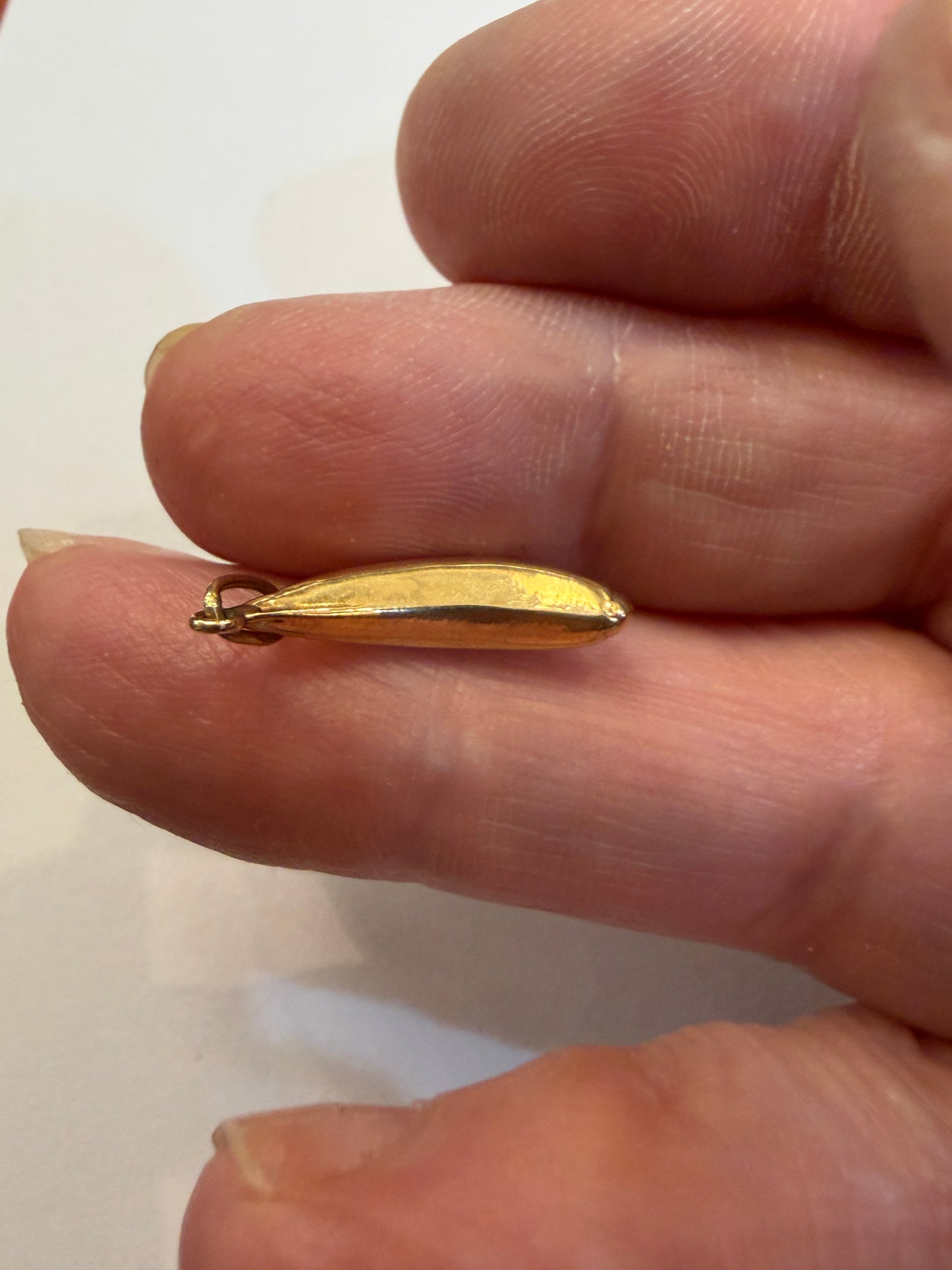9ct vintage pre owned  banana charm -pendant. hollow