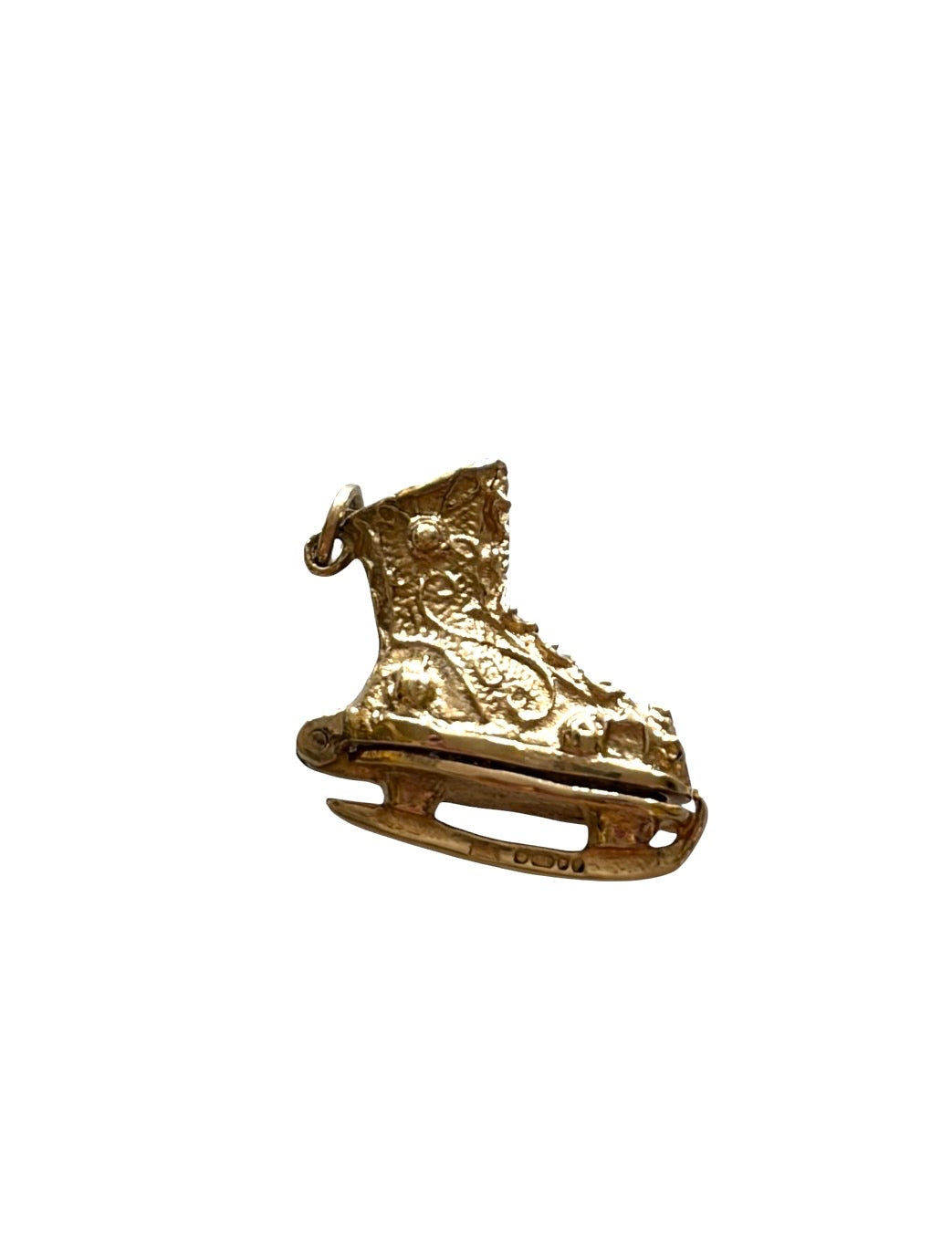 9ct vintage ice skate charm circa 1966 London with enamel skater inside. 6.2g
