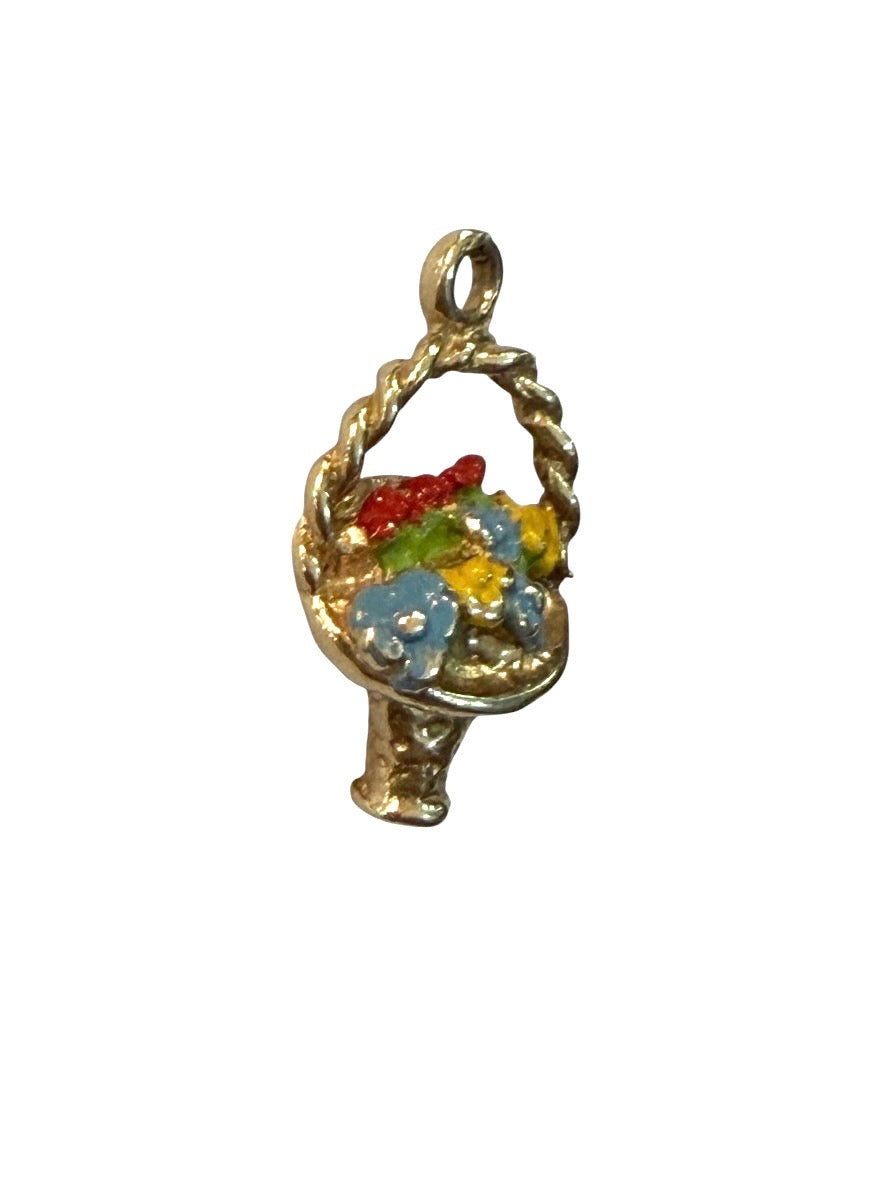 9ct vintage basket of flowers charm. 2.54g