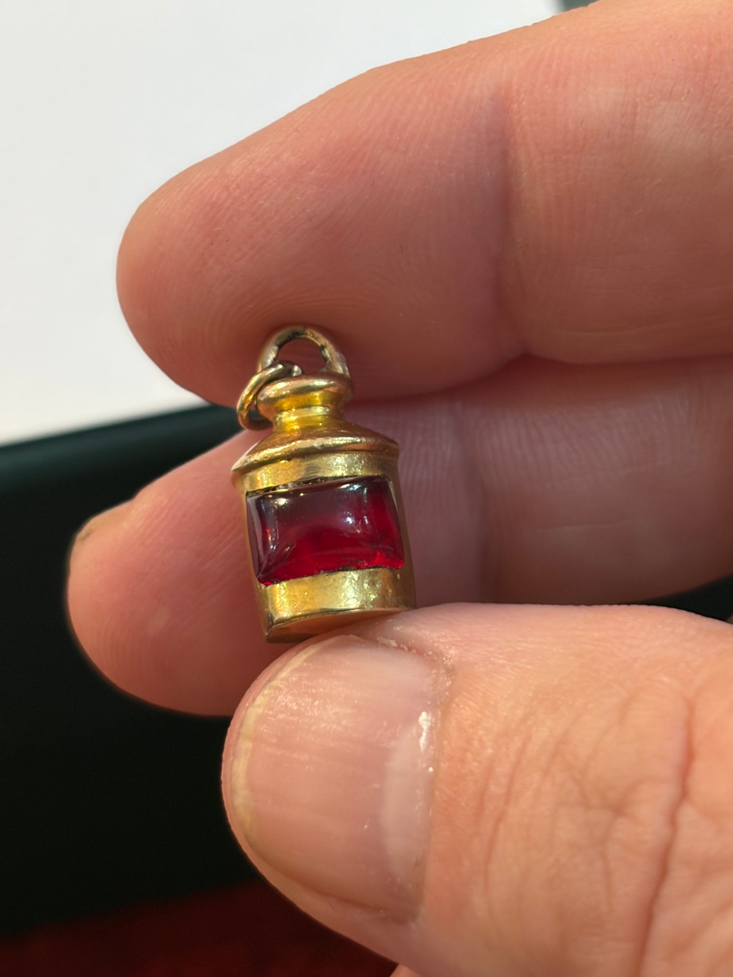 9ct vintage port lantern charm circa 1986 1.24g