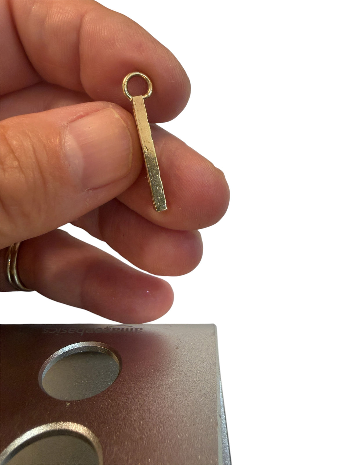 9ct vintage ingot charm / pendant circa London 1978 . 3.