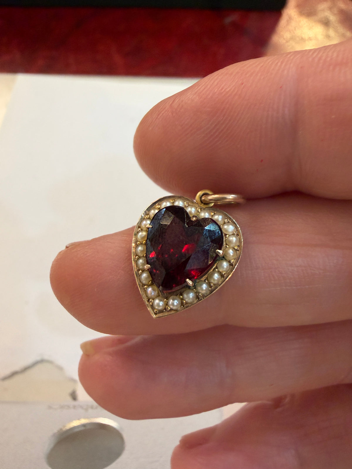 9ct antique red stone and pearl heart charm pendant