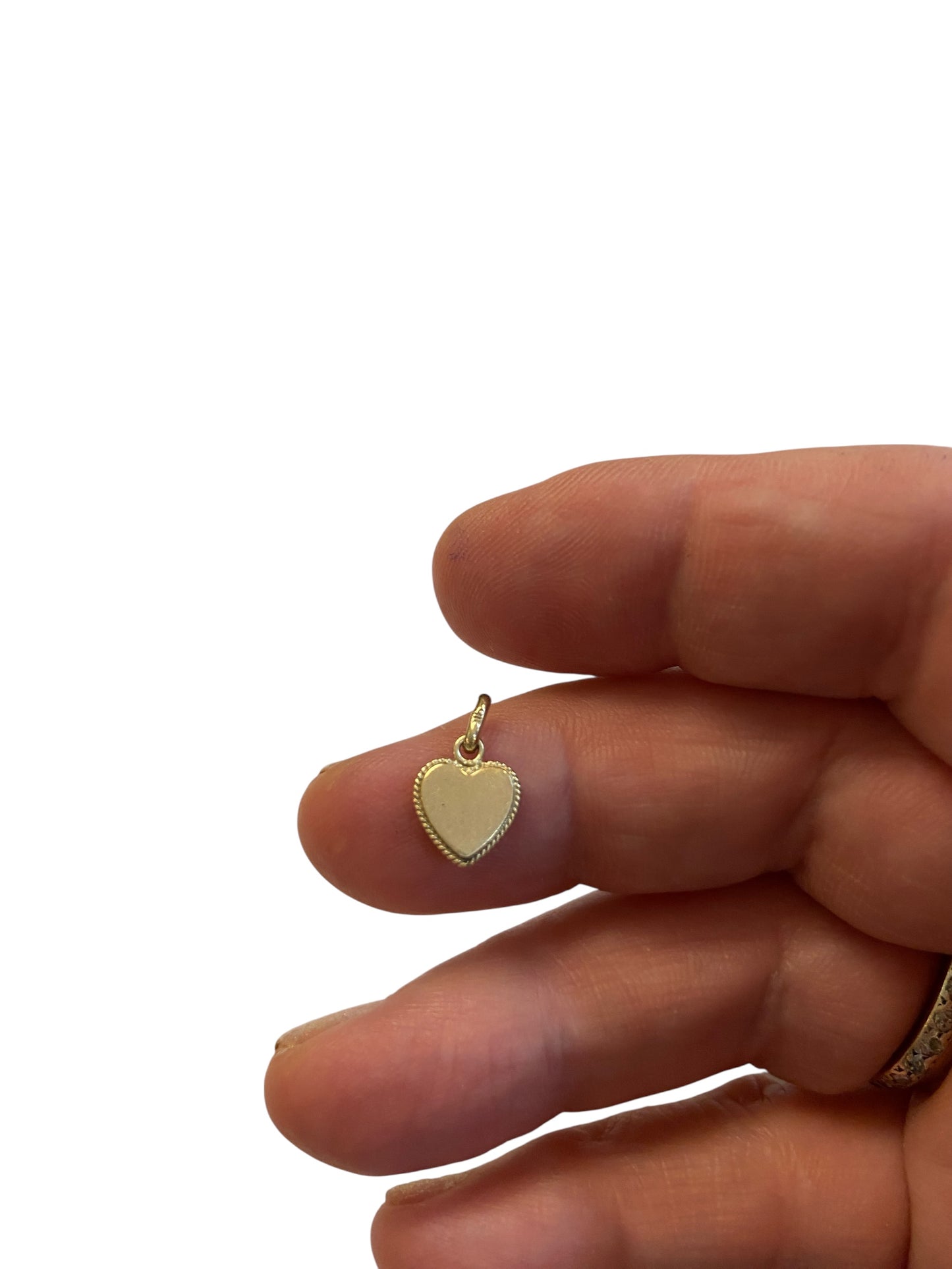 9ct vintage small heart with enamel charm