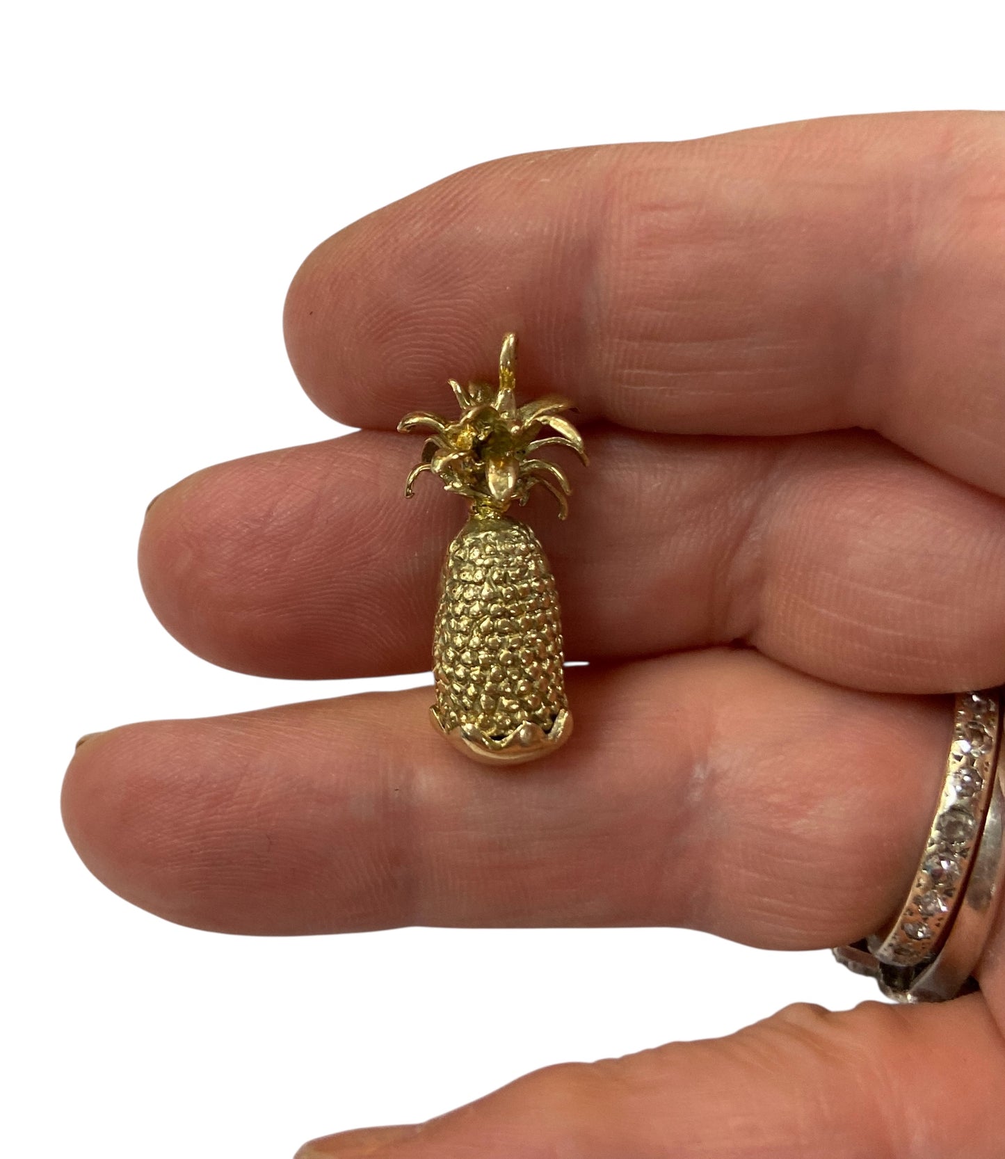 14ct vintage large and heavy pineapple charm 6.7g