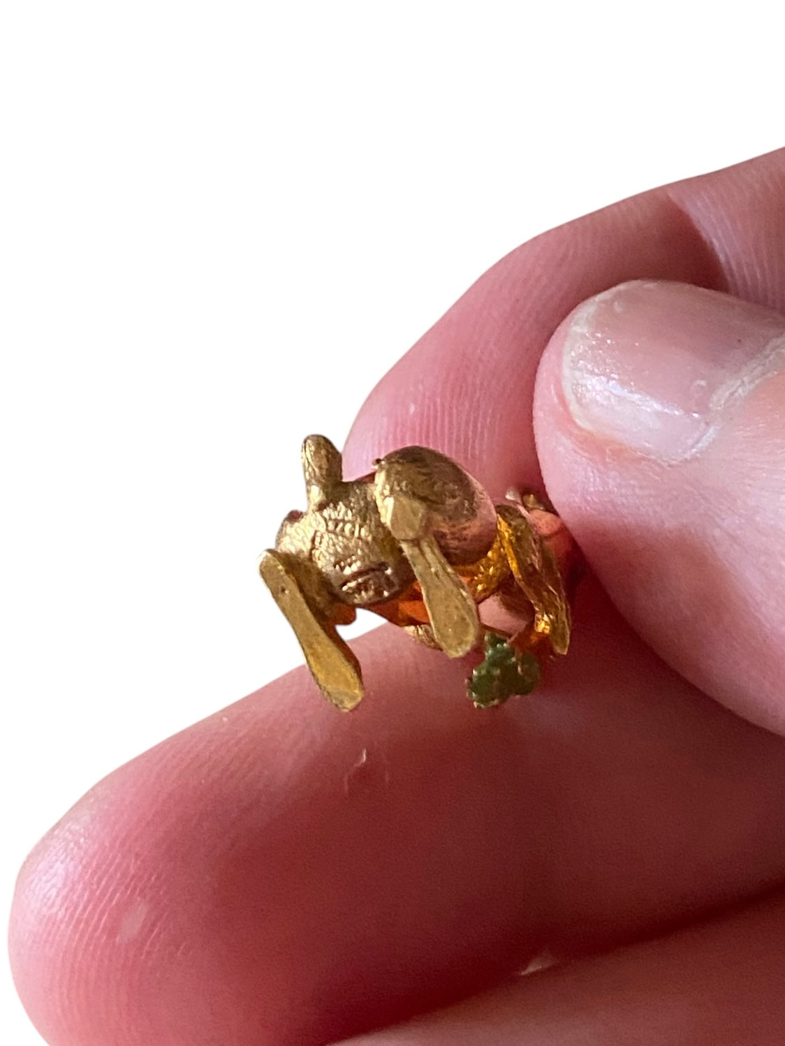 9ct vintage rabbit charm with carrot , signed 'Nuvo' circa 1973