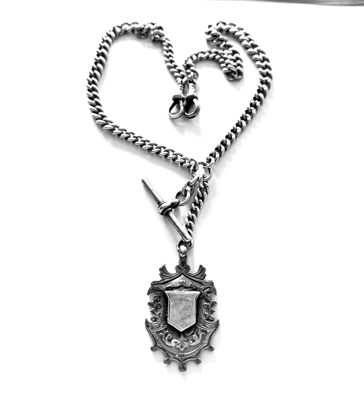 Antique Albert chain circa 1900 19 inches long, 64.3g
