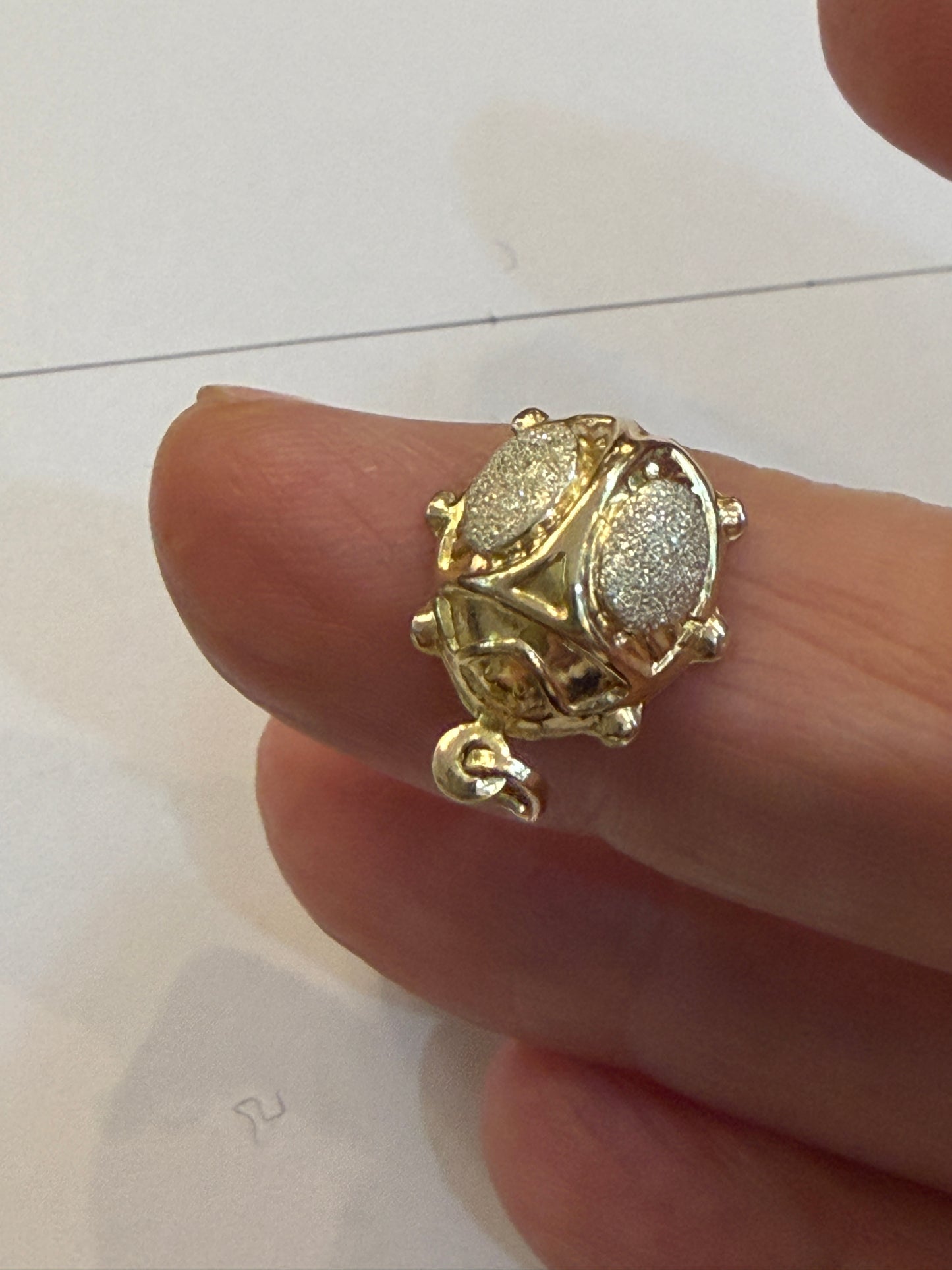 9ct vintage / preowned ladybird charm , hollow, yellow gold