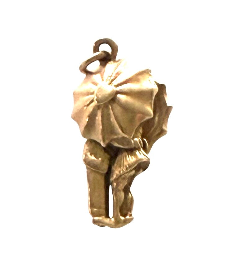 9ct vintage kissing couple charm circa 1962 by G&H 2.64g