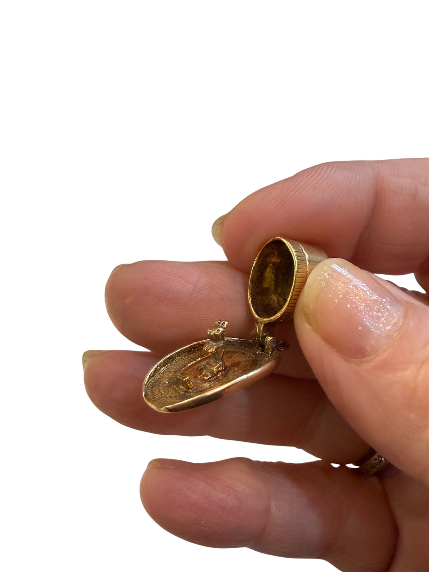 9ct vintage rabbit in hat charm circa 1966 4.6g