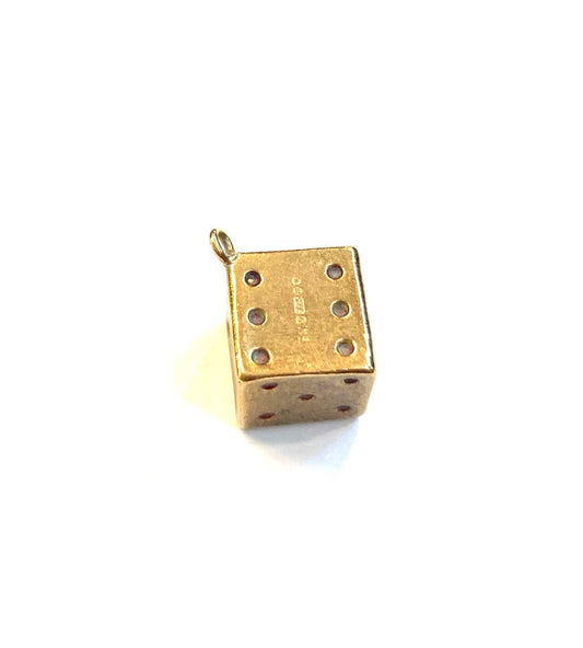 9ct vintage dice charm circa 1967, by fm 1.3g