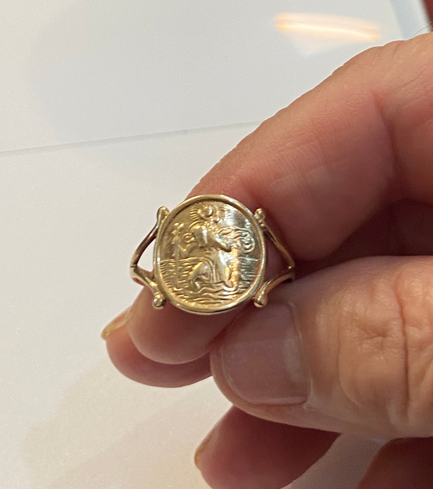 9CT VINTAGE ST CHRISTOPHER RING , SIZE S CIRCA 1985