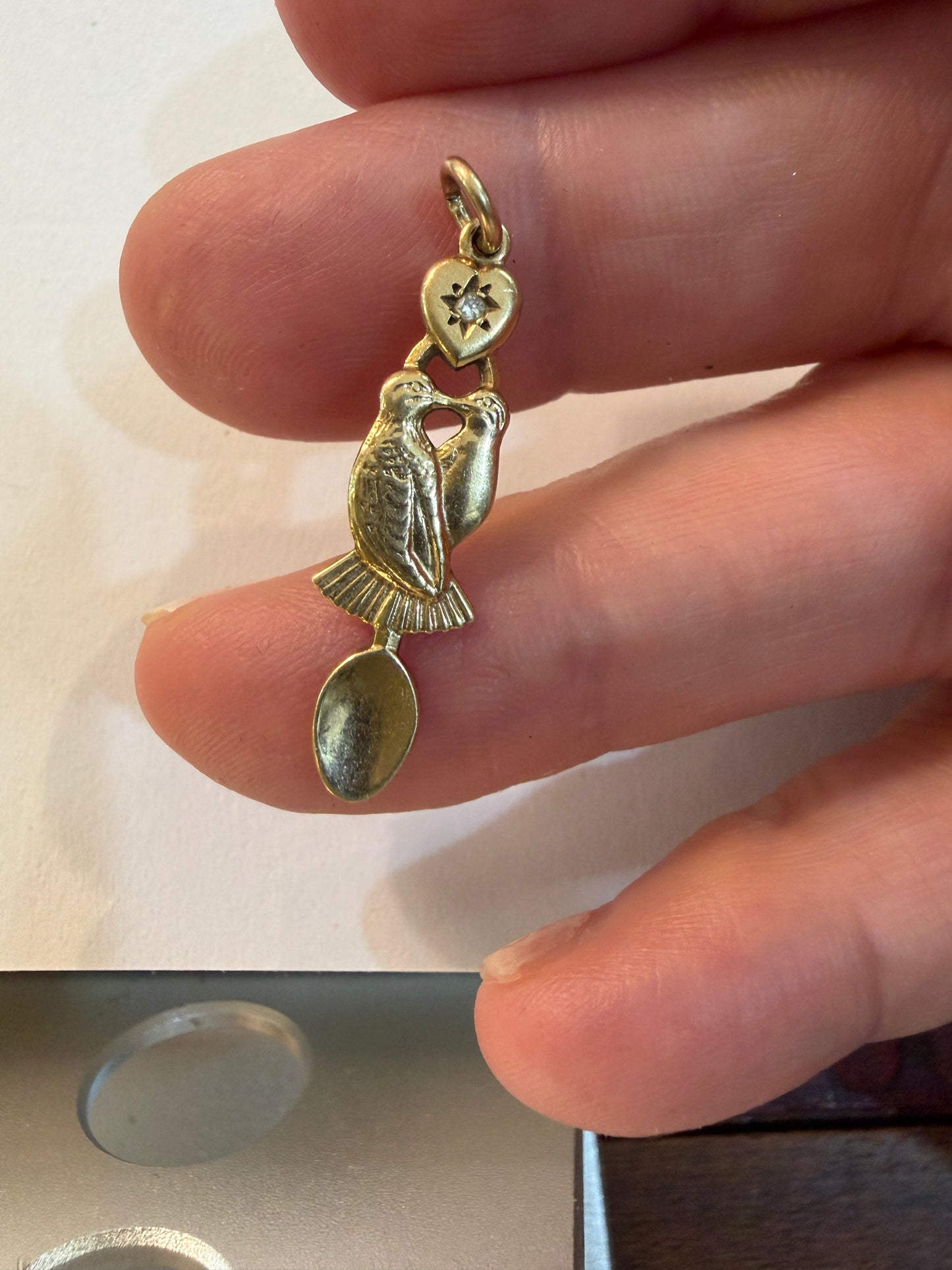 9ct vintage welsh love spoon charm / pendant circa 1984 1.18g