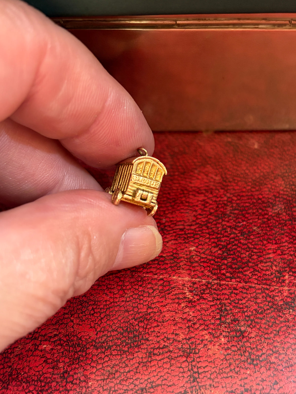 9ct vintage gold circus lion in cage charm, opening circa 1963